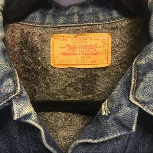 Denim *LEVI* jacket.